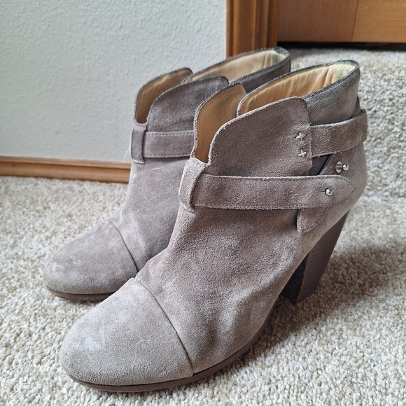 RAG & BONE Harrow Suede Ankle Boot Heeled  Womens Size 41 (10) - Picture 1 of 9